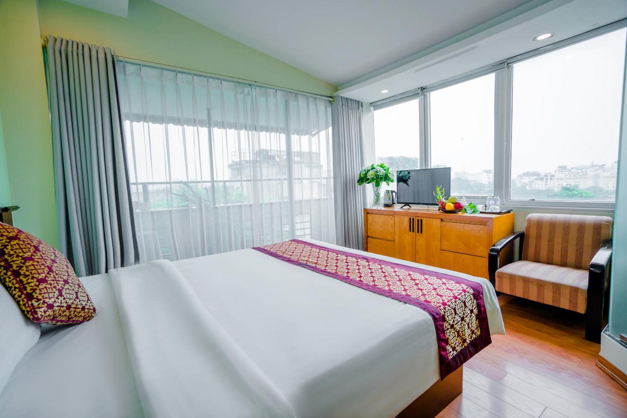 Ha Noi Lake View Hotel & Travel Ханой Екстер'єр фото