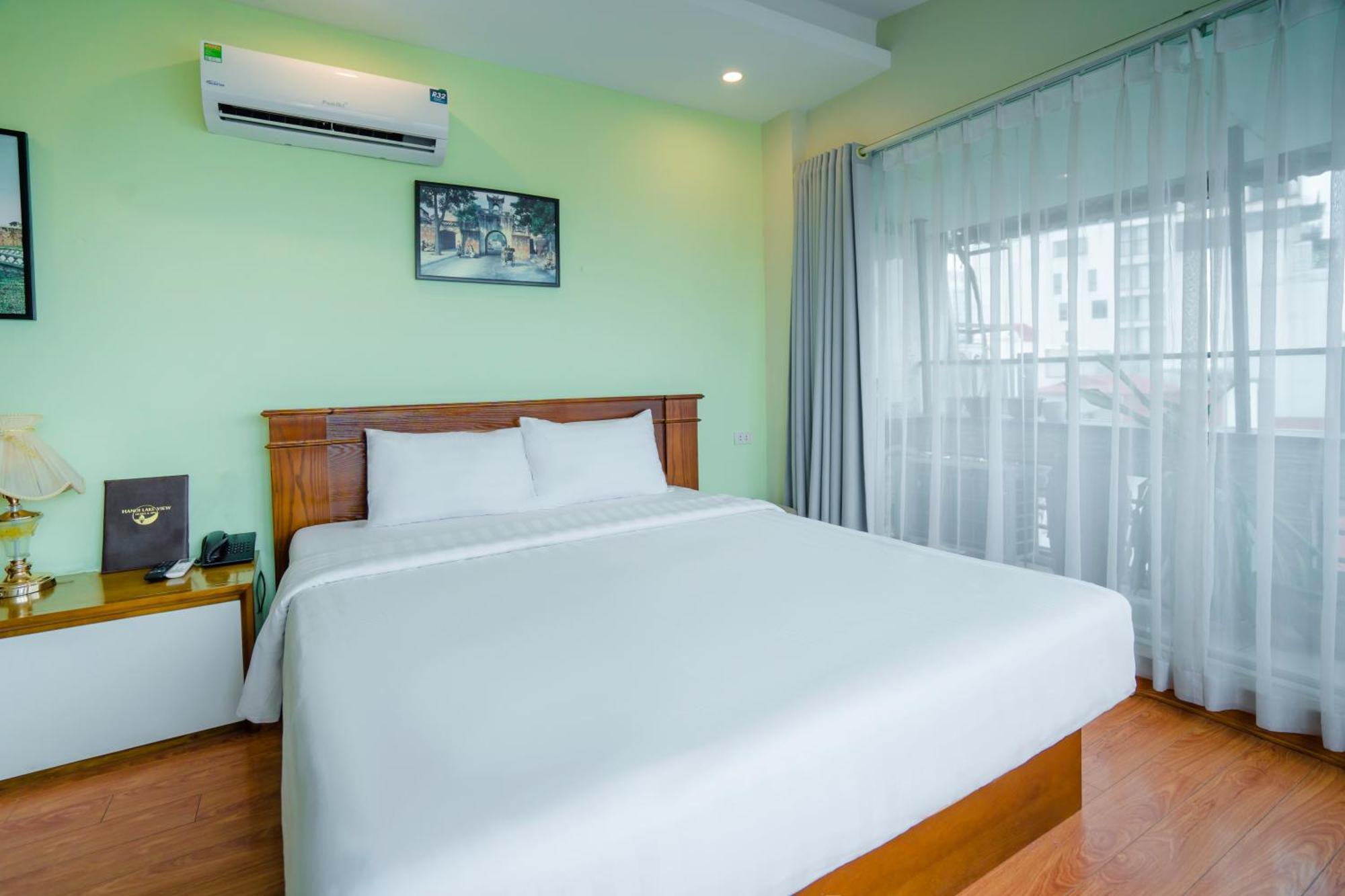 Ha Noi Lake View Hotel & Travel Ханой Екстер'єр фото