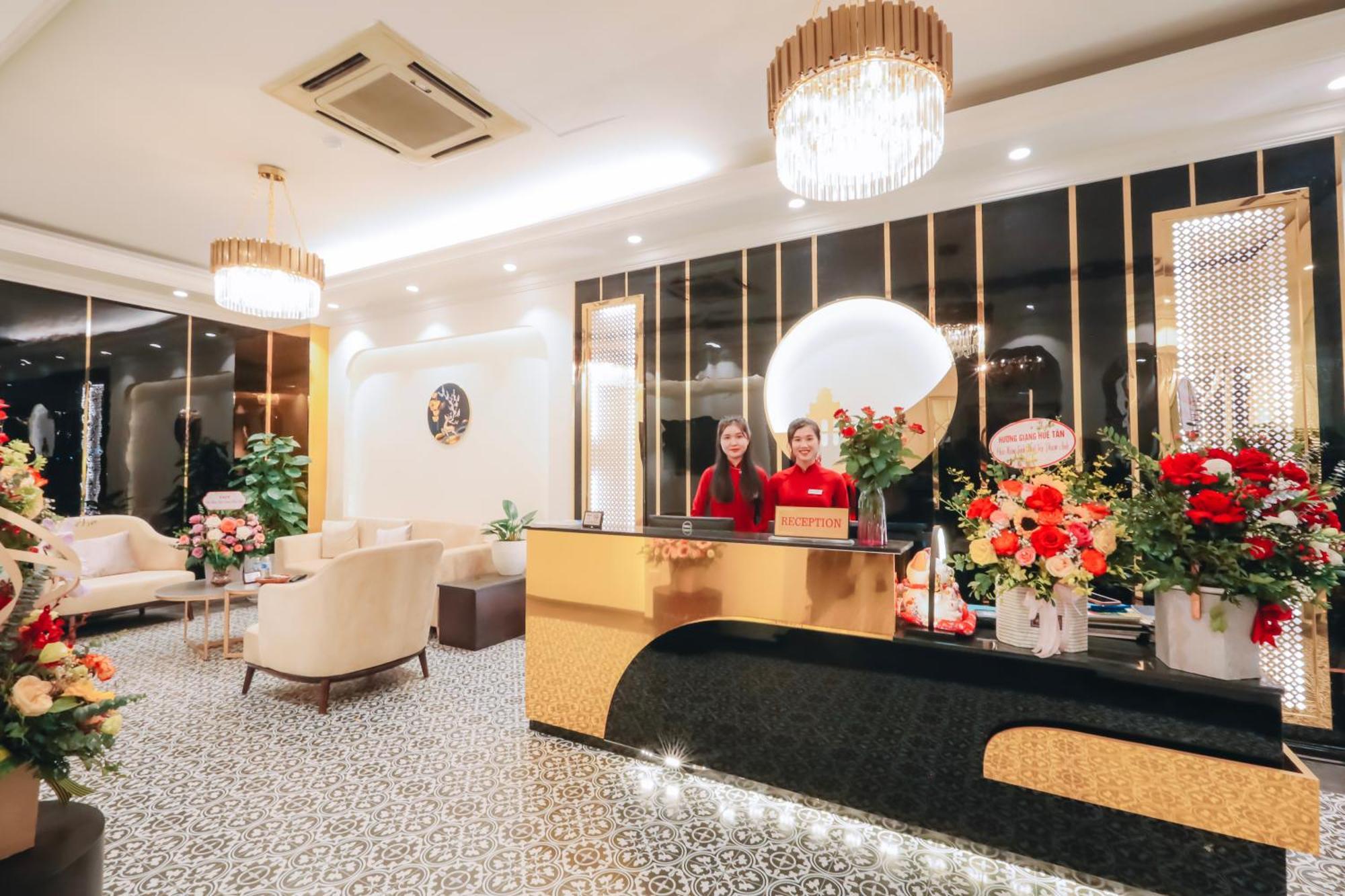 Ha Noi Lake View Hotel & Travel Ханой Екстер'єр фото