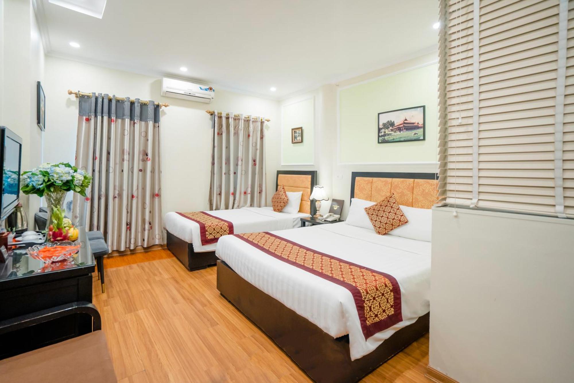 Ha Noi Lake View Hotel & Travel Ханой Екстер'єр фото