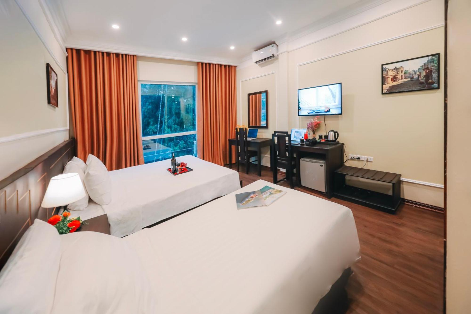 Ha Noi Lake View Hotel & Travel Ханой Екстер'єр фото